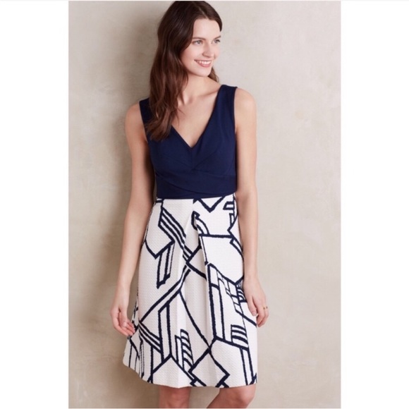 Anthropologie HD in Paris Ardmore Dress in blue and white print. Size: 4 - Picture 2 of 12